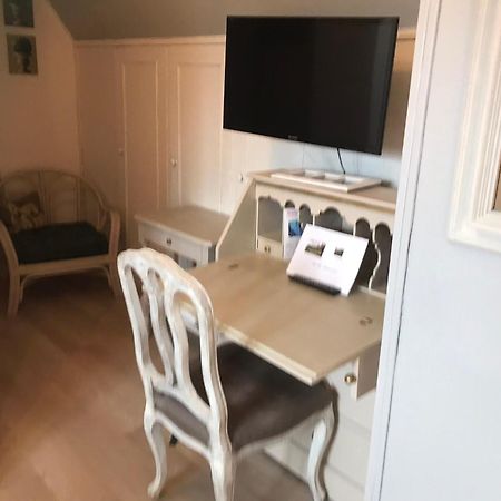 Bed and Breakfast Les Chaumieres Du Pays D'Auge Le Breuil-en-Auge Экстерьер фото