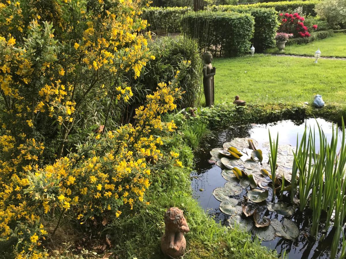 Bed and Breakfast Les Chaumieres Du Pays D'Auge Le Breuil-en-Auge Экстерьер фото