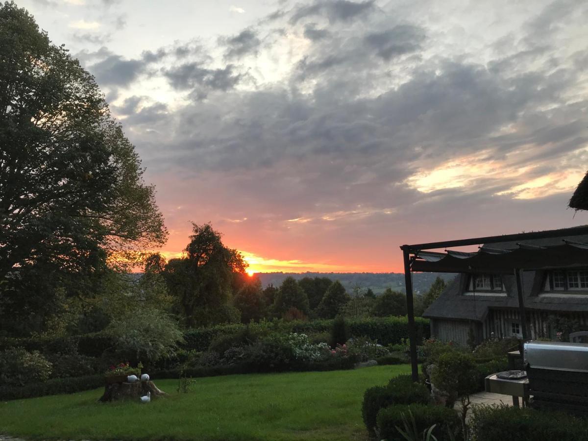 Bed and Breakfast Les Chaumieres Du Pays D'Auge Le Breuil-en-Auge Экстерьер фото