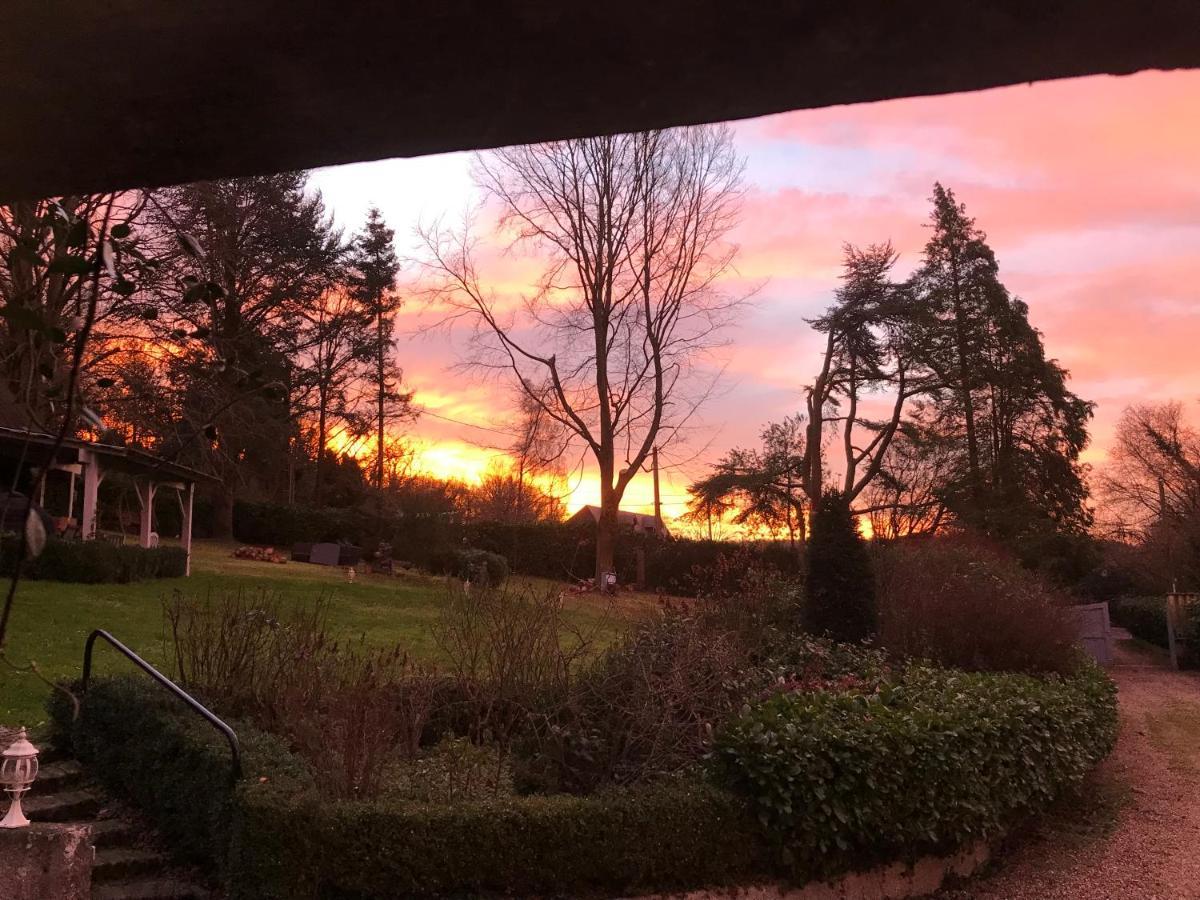 Bed and Breakfast Les Chaumieres Du Pays D'Auge Le Breuil-en-Auge Экстерьер фото