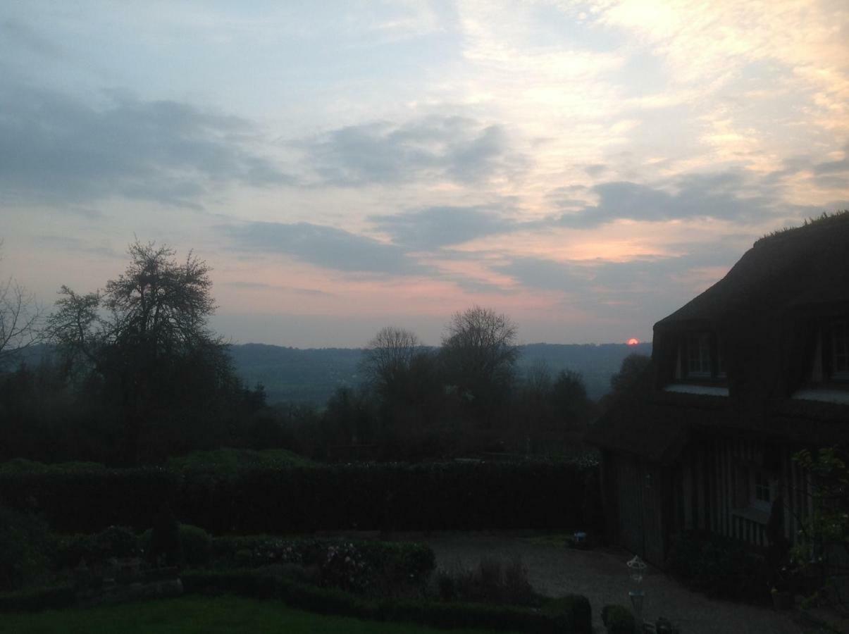 Bed and Breakfast Les Chaumieres Du Pays D'Auge Le Breuil-en-Auge Экстерьер фото